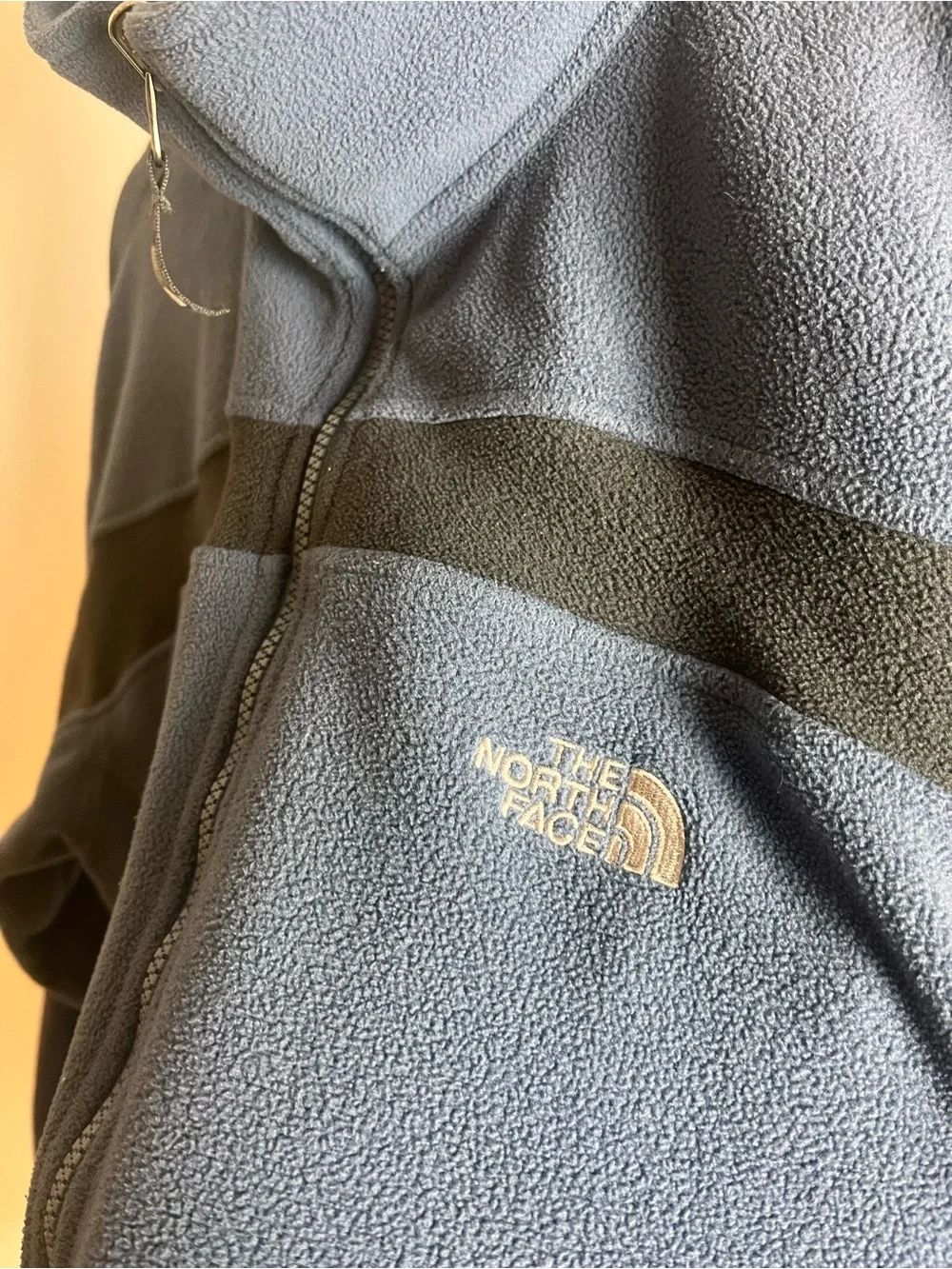 The North Face Men's Slate Blue Full-Zip Fleece Jacket with Black Stripe